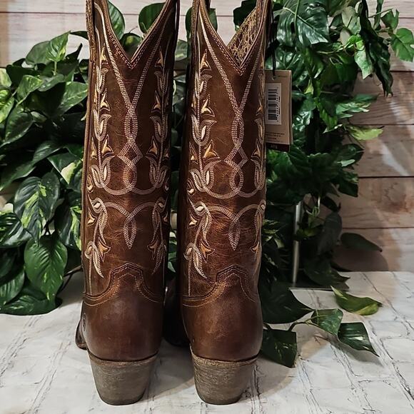 Ariat NWT Desert Holly Western Boots with Leaf Stitching 8.5 - Picture 6 of 15
